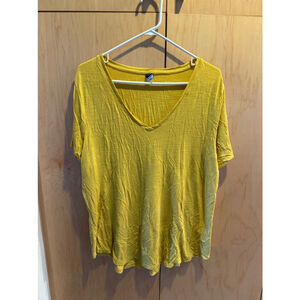 Women's Old Navy Yellow T-Shirt Size XL